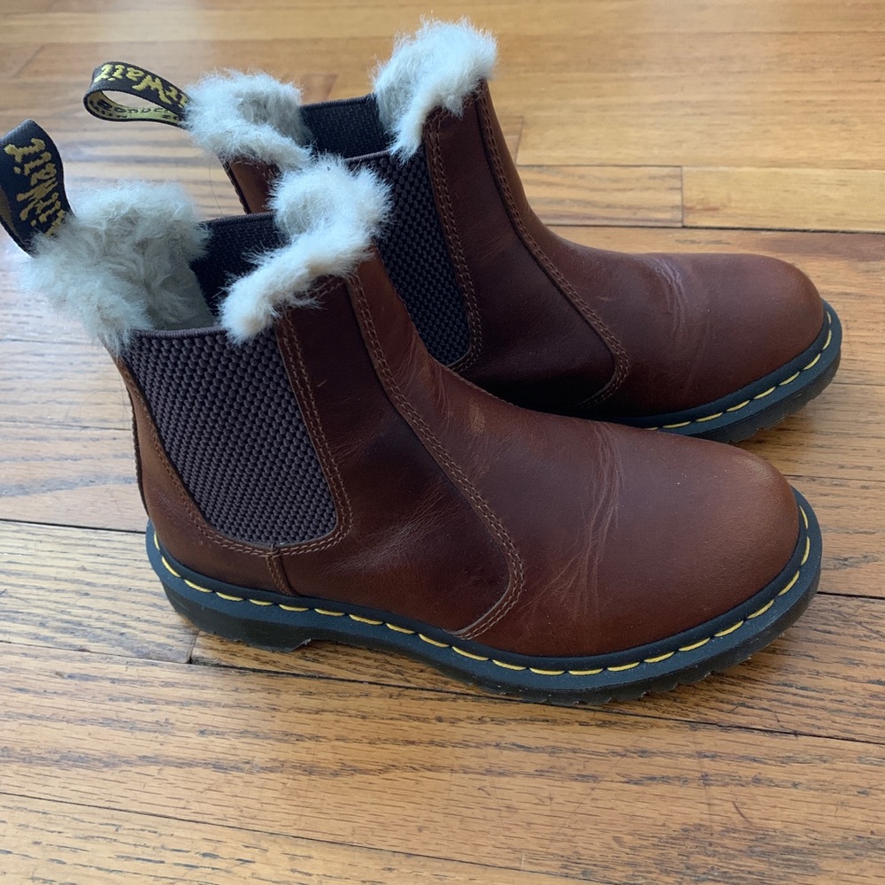 Dr. Martens Leonore Chelsea boots faux fur lined - Picture 2 of 5